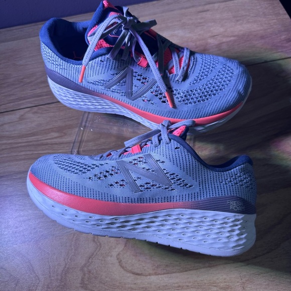 New Balance Women's Athletic Shoes in Gray and Pink - Picture 6 of 12